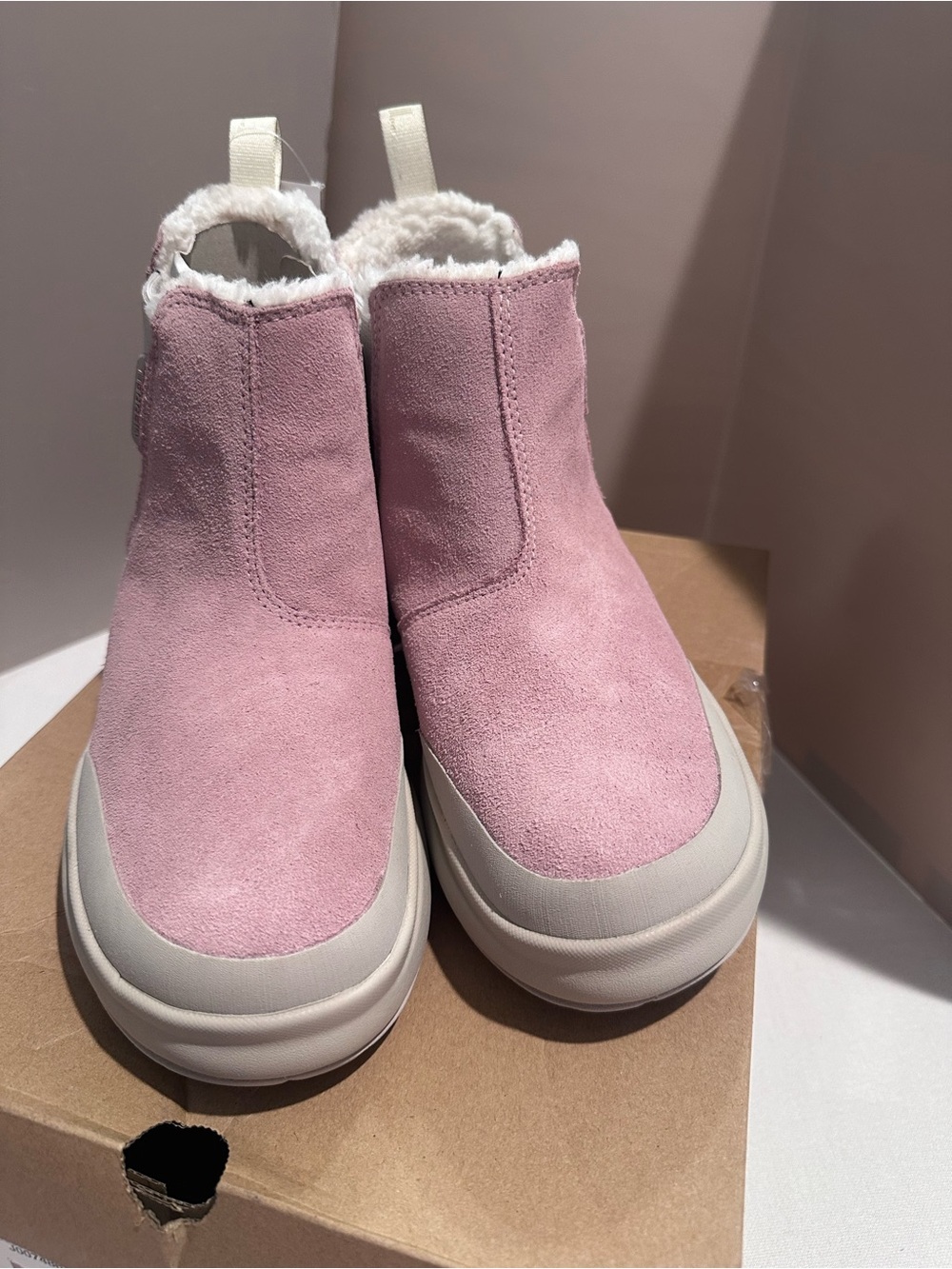 Merrell Women's Marquette Thermo Pull On. Color is Adobe Rose. Size 6.5